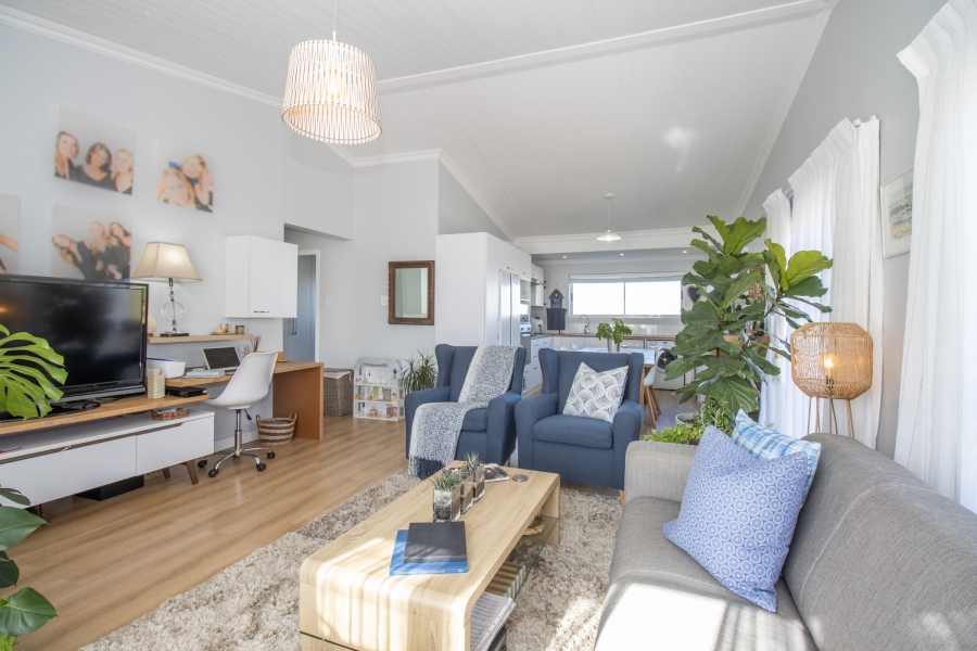 2 Bedroom Property for Sale in Fish Hoek Western Cape